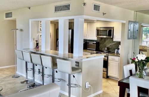 Highland Beach Condo | Modern 2BR 2B Condo on the Intracoastal. 90 Day Rental min.