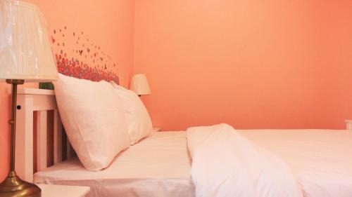Bandung Apartment | Modern 2BR Apartment at Newton Residence Bandung By Travelio