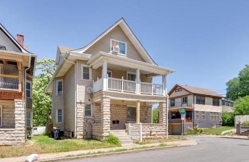 North Hyde Park Apartment | Modern 2BR Kansas City Condo Near Downtown