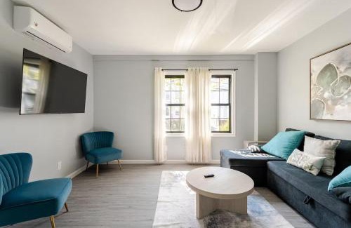 Black Rock Historic District House | Modern 3 Bed House in Black Rock
