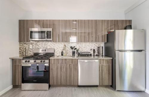 Black Rock Historic District House | Modern 3 Bed House in Black Rock
