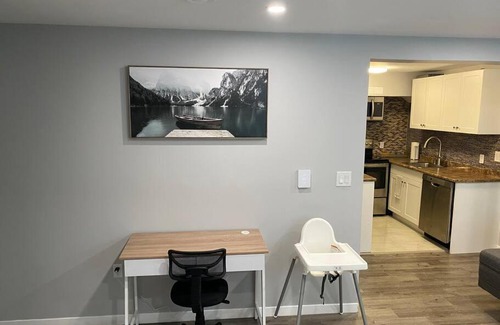 Lower Sackville House | Modern 3 Bedroom Home - Family Friendly w/ Free Parking