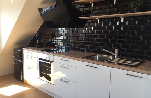 Donaustauf Apartment | Modern 3-room apartment with a view of Regensburg