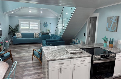 New Smyrna Beach House | Modern 3BR/2BA Townhouse – Sleeps 10 – Pet Friendly – Steps to the Beach!