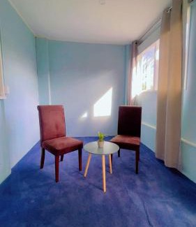 Manuka House | Modern 3BR home, Close to parliament , Canberra