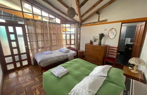 San Blas House | Modern 3BR House with Large Terrace & Urban Views