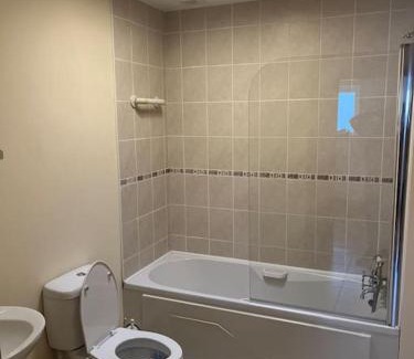 Tubbercurry House | Modern 4 Bed House in town