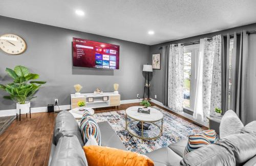 Decatur House | Modern 4bedrooms Home Near Lake Decatur