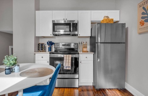 New Center Detroit House | Modern 4BR Home in Detroit's New Center