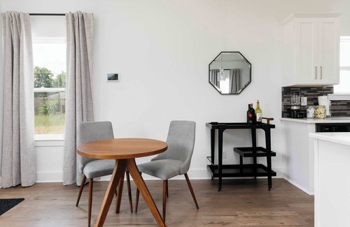 Nashville House | Modern 4BR Retreat for 12, Near Downtown Nash!