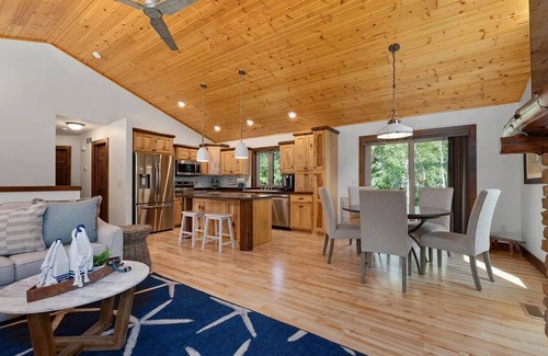 Breezy Point Cabin | Modern 5BD Cabin, Fire Pit, Fenced Yard, Breezy Point