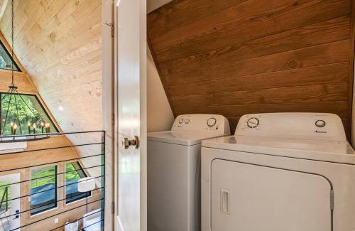 New Iberia Apartment | Modern A-Frame Cabin by Rip Van Winkle with Hot Tub
