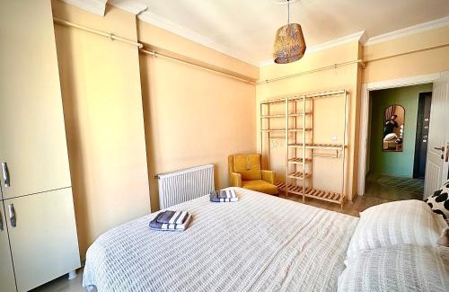 Kars Apartment | Modern and Chic Downtown House