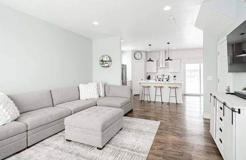 Pocatello House | Modern and cozy family home with 3 bedrooms