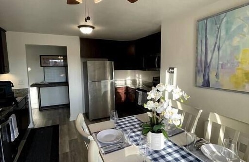 De Pere Apartment | Modern And Spacious Residence In Quiet & Central Community