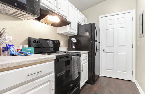 Fort Wayne Apartment | Modern Apartment in Prime Location (ID9478X23)