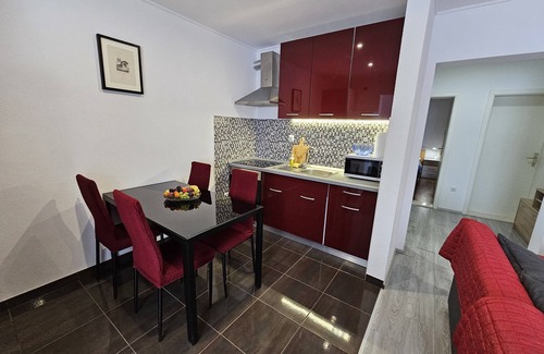 Kastel Stari Apartment | Modern apartment Nikola in a quiet area