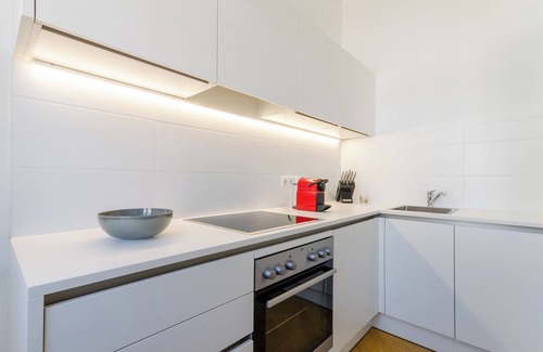 Weißgerber Apartment | Modern apartment near city center & Wien Mitte