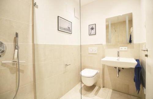 Obersendling Apartment | Modern apartment near downtown
