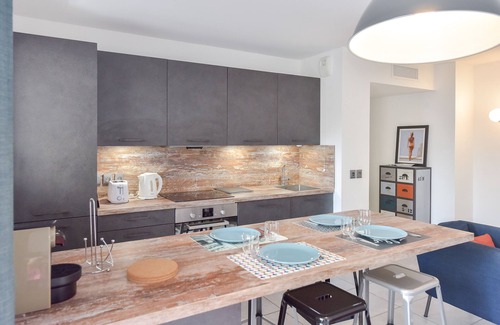 Pointe Croisette Apartment | Modern apartment with swimming pool
