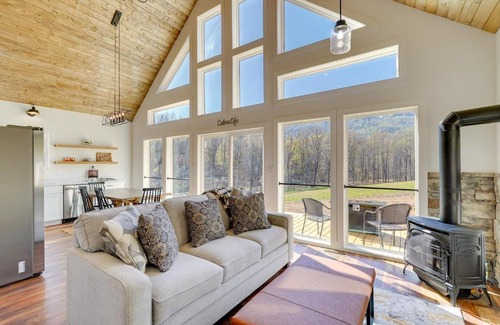 Dryden House | Modern Appalachian Vacation Rental with River Access