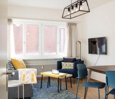 Matthaus Apartment | Modern appt opposite theatre, 7 min walk to Messe