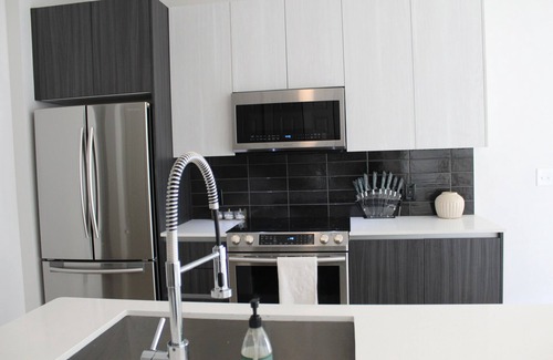 Westside Apartment | Modern Atlanta Midtown Retreat