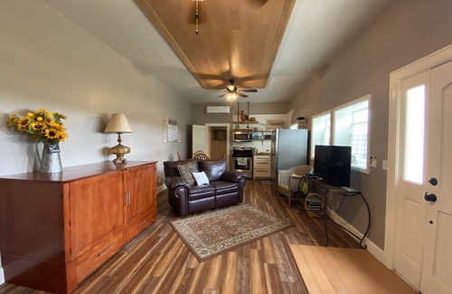 Durant House | Modern Barn Apartment