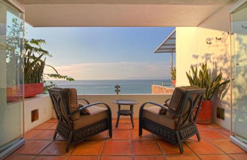 Amapas Apartment | Modern Beachfront - Casa Caballito del Mar
