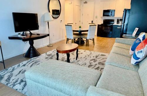 Palms Apartment | Modern Boutique Living in Culver City