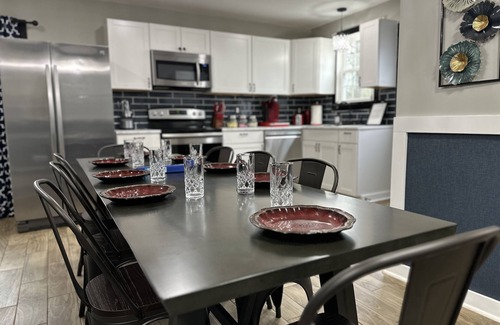 Mount Holly House | Modern Bungalow near River, CLT & Belmont Abbey