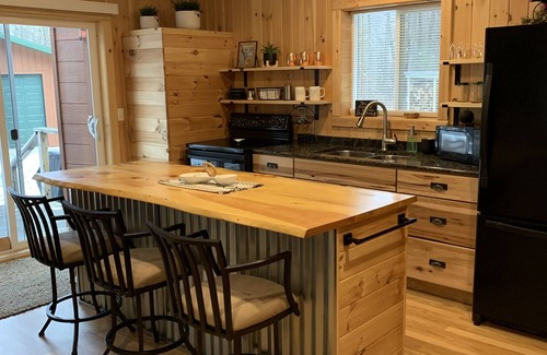 Northwoods Beach Cabin | Modern Cabin located between Grindstone and Lac Courte Oreilles