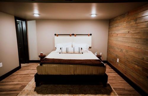 Coosa House | Modern Cabin on Weiss Lake, Cedar Bluff, Alabama