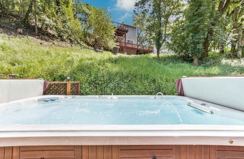 Hacienda House | Modern Cabin Retreat with Swim Spa Hot Tub and Air Conditioning