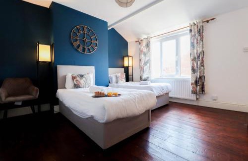 Coventry Apartment | Modern Central Location 4 Bed House !