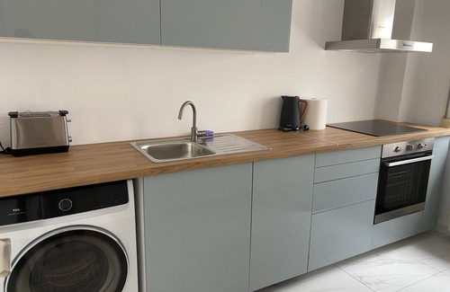 Thessaloniki Apartment | Modern, centrally located apartment