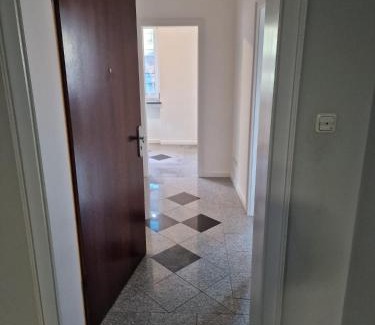 Perlach Apartment | Modern City Apartment 3