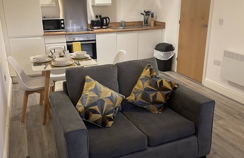 Derby Apartment | Modern city centre two bedroom fully equipped apartment