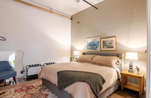 Central Business District Apartment | Modern City Loft Downtown Lynchburg VA LYH HUGE