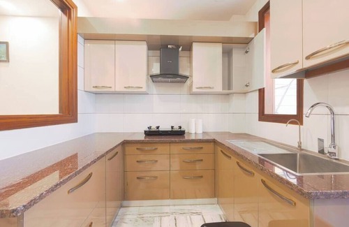 Sushant Lok Apartment | Modern city service apartment