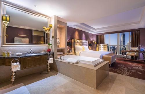 Luohu Hotel | Modern Classic Hotel
