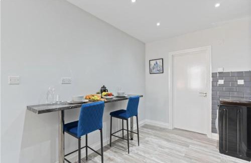 Harwich Apartment | Modern Coastal Apartment In Central Location