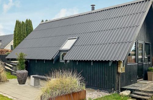 Karrebksminde House | Modern Coastal Retreat in Eno-By Traum