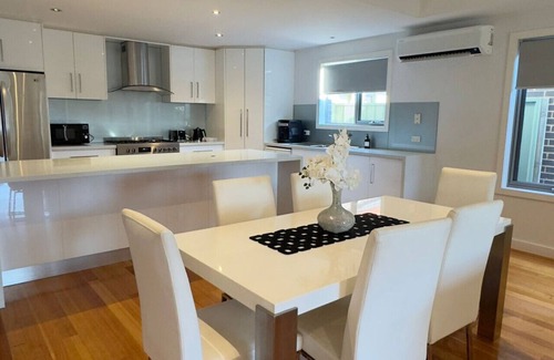 Keilor East House | Modern Comfort in Keilor East