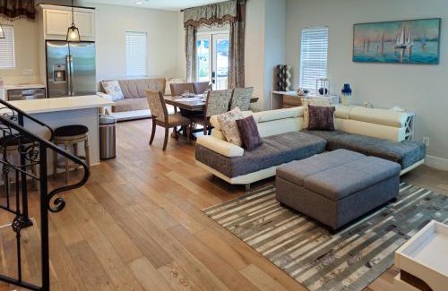 Morena House | Modern comfort, prime location, 360 views, 4 BR entire house