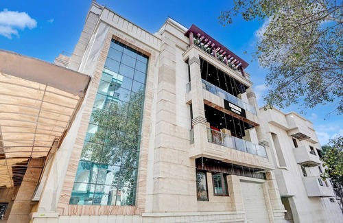 Kanpur House | Modern Comfort Stays at Swarop Nagar Kanpur