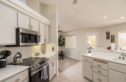 Lake Havasu City House | MODERN COMFORTABLE HAVASU LIVING!