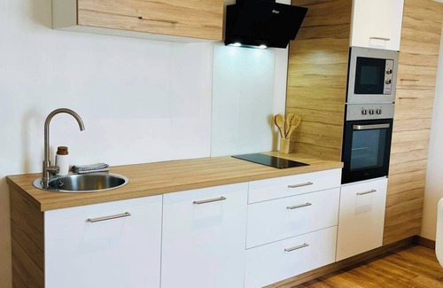 Feignies House | Modern, comfortable 2-bedroom gîte with whirlpool bath & sauna