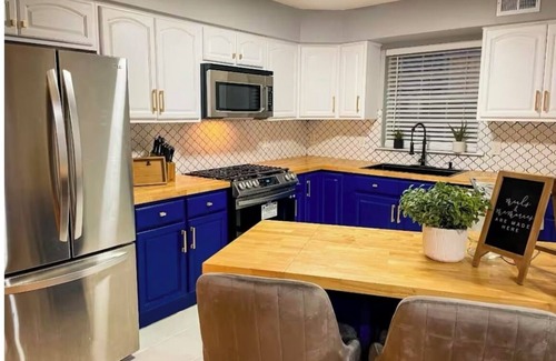 Elizabeth Apartment | Modern comfortable 3Beds 2Baths near EWR airport