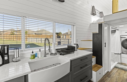 Wylie Apartment | Modern & comfortable tiny home